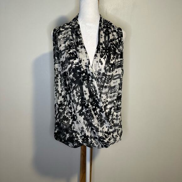 Parker black & white print sleeveless top size S - Picture 2 of 11